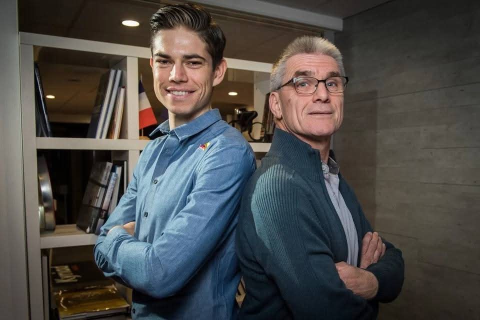 Father and son Van Aert: “Our dad is so nervous that he can only say one thing during the cross. Whoop whoop”…….